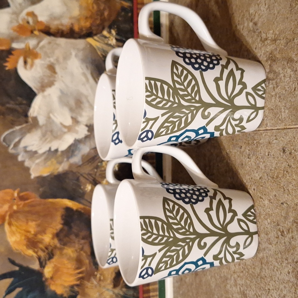 4 Coventry porcelain cups